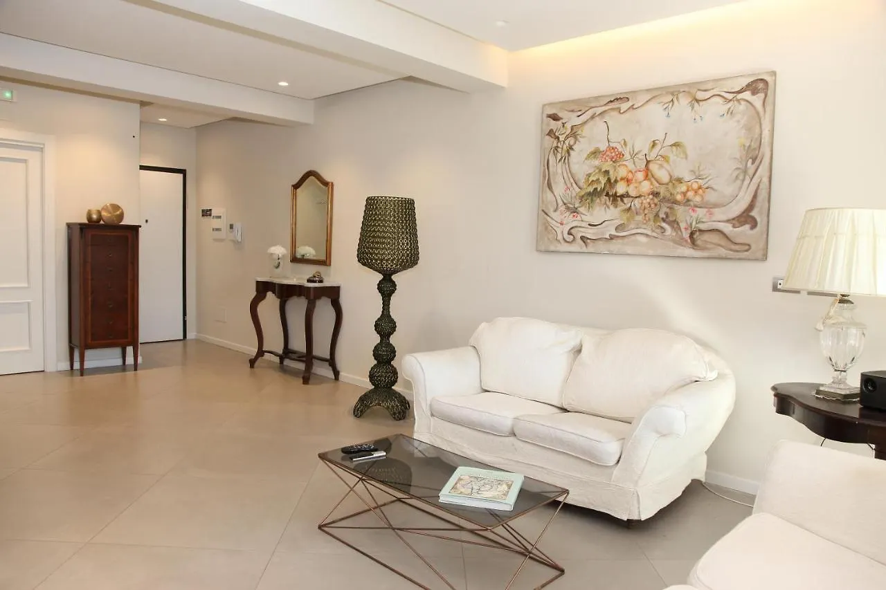 Domus Aurige Villa Messina Italy