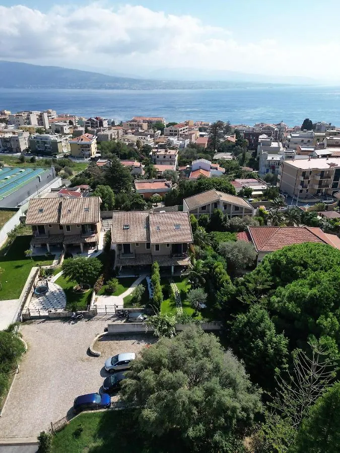 Domus Aurige Villa Messina 0*,  Italy